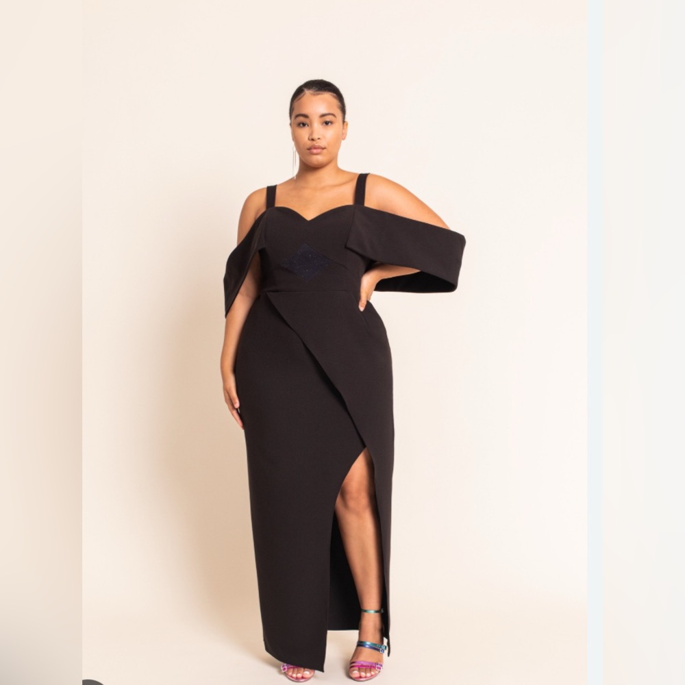 NWT Mimine AG Petal Gown